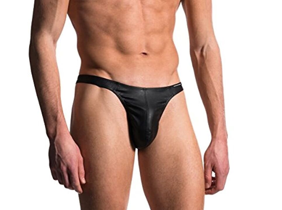 رجل مع تضخم القضيب